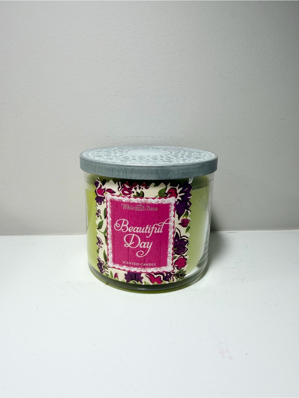White Barn Beautiful Day Scented Candle Bath and Body Works
